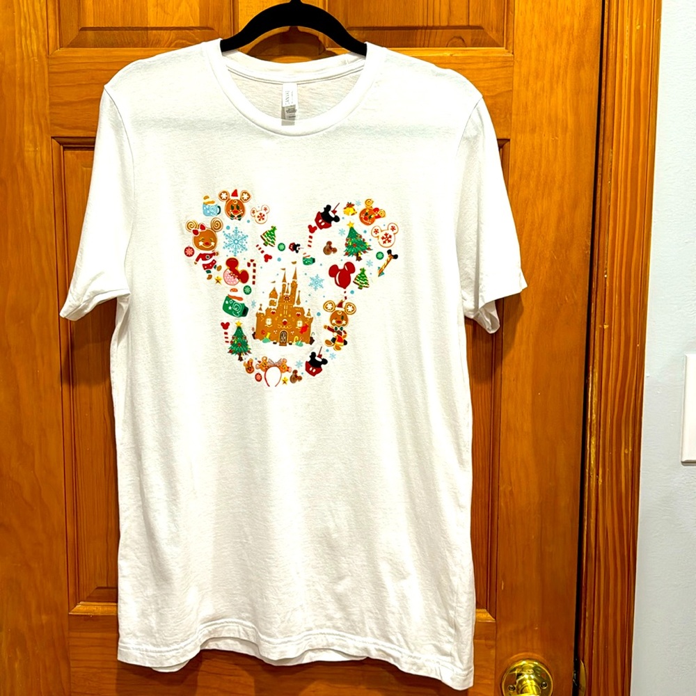 Men’s Disney Magic Kingdom themed Shirt